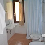 住宿加早餐酒店 Punto Di Ristoro Uttolo 包内伊