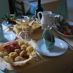 住宿加早餐酒店 Punto Di Ristoro Uttolo 包内伊