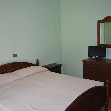 לינה וארוחת בוקר Punto Di Ristoro Uttolo