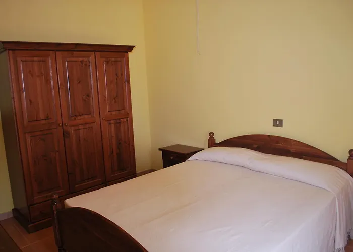 Couette-café Punto Di Ristoro Uttolo 3*